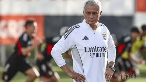 詹姆斯点赞克內克特：精准投篮，助力球队全方位